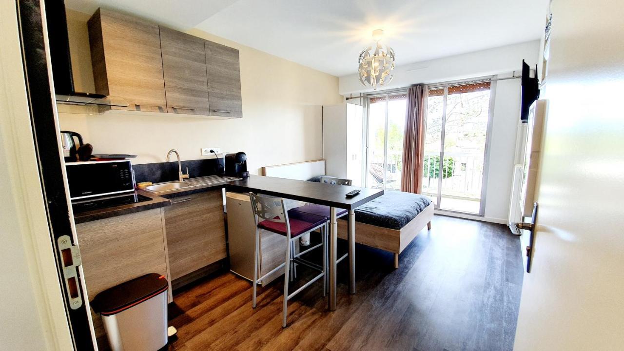 רמבוייה Le Studio Cosy D'Angelique Et David Avec Parking מראה חיצוני תמונה